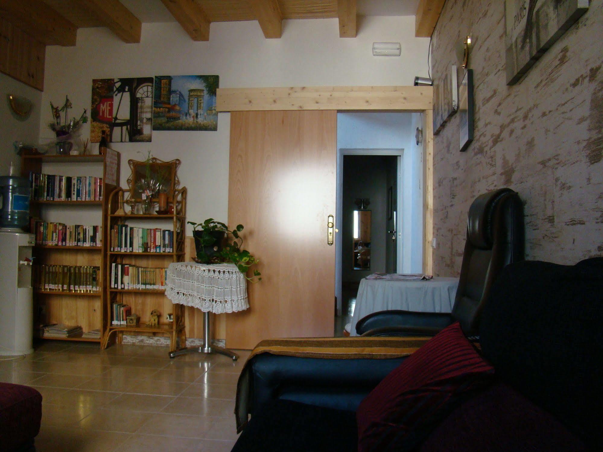 קמברילס Hostal Platja מראה חיצוני תמונה
